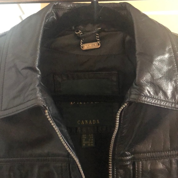 Women’s leather jacket - Picture 3 of 4